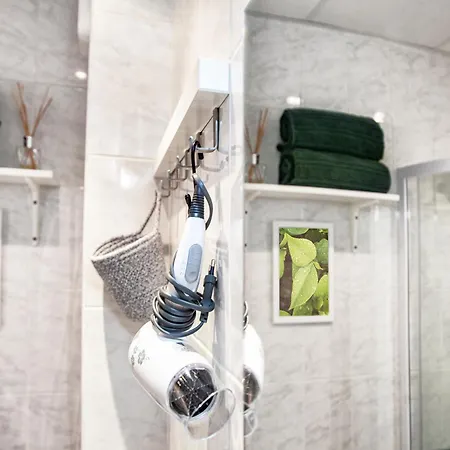 Appartement New White F Next To Forest The Gondola *