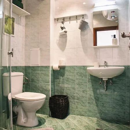 New White F Next To Forest The Gondola Apartamento