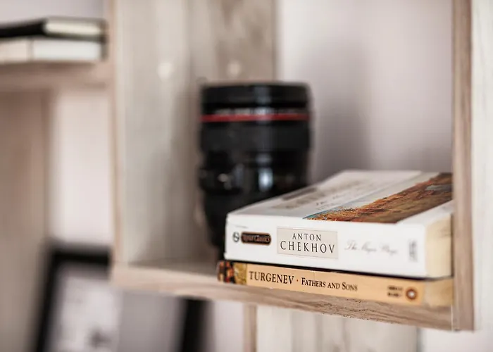 New White F Next To Forest The Gondola Lägenhet